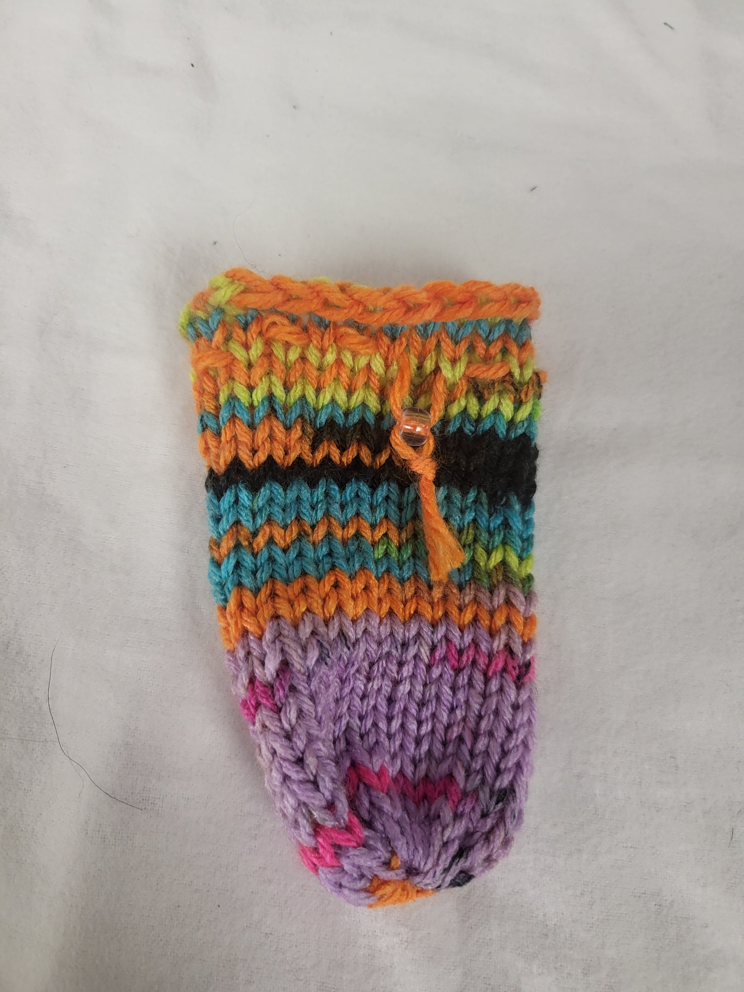 Drawing string knitted pouches