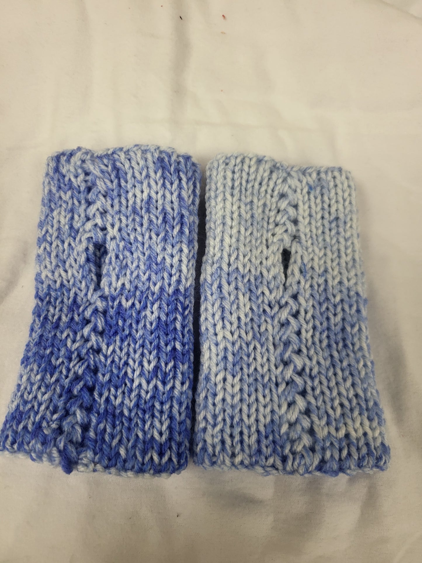 Knitted fingerless gloves